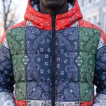 Rennick Paisley Puffer close-up of paisley bandana print, hood and centre zip