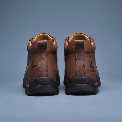 Tarrow Trail Shoe brown pair, back view of heels and pull loops
